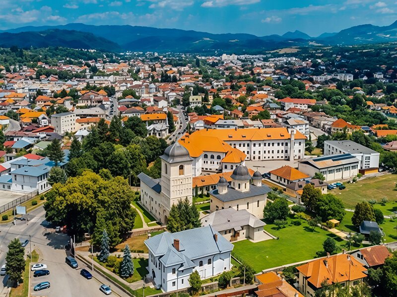 Campulung Muscel, cartier Grui, apartament la munte 45000euro